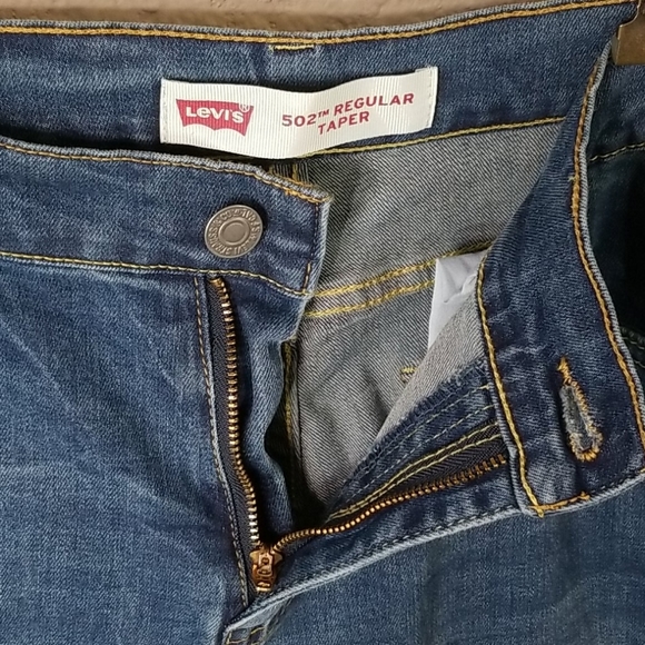 EUC🔥 502™ Taper Fit Jeans - Picture 4 of 8